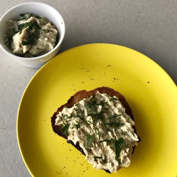 Aufstrich aus Poulet-Resten