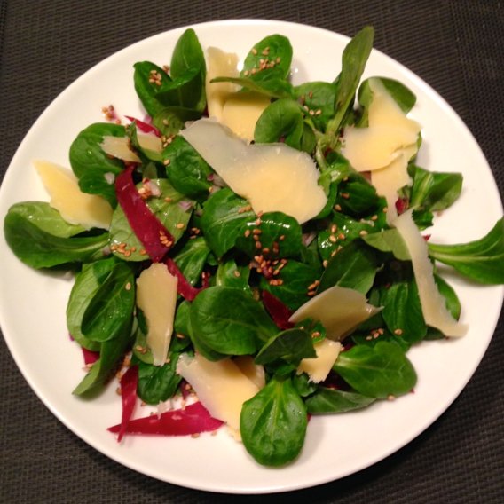 Nüsslisalat mit Bündnerfleisch