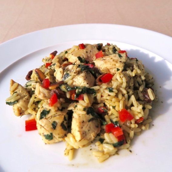 Pilaw mit Pouletwürfeln