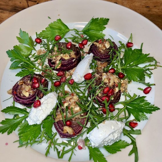 Gebackene rote Zwiebeln