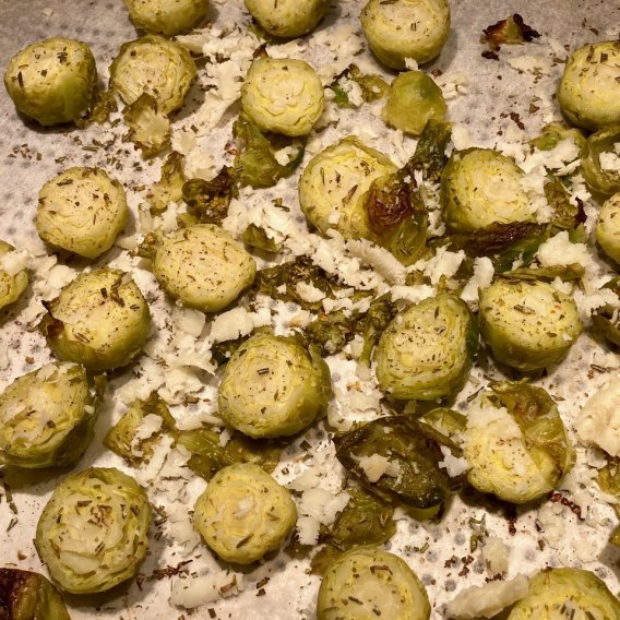 Gebackener Rosenkohl mit Pecorino