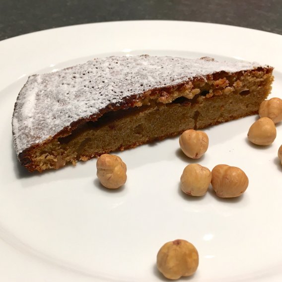 Piemonteser Haselnusskuchen