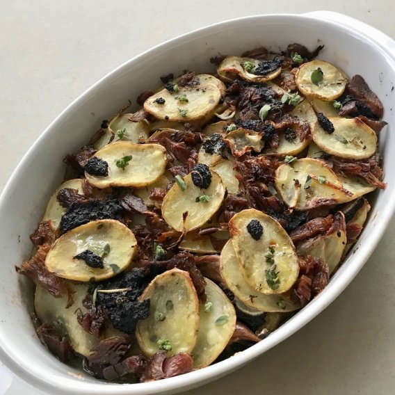 Ente-Kartoffel-Gratin mit Tapenade