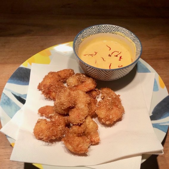 Frittierte Crevetten in Knusper-Kokos